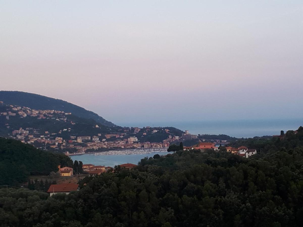 Casa Vacanze P&G. Colline, Mare, Relax La Spezia Exteriér fotografie